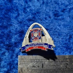 2 VFW WOMAN'S AXILLARY PINS.